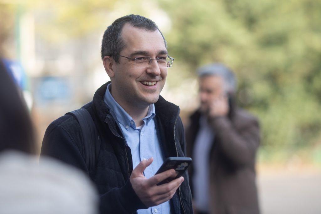 Voiculescu vrea medicamente inovatoare în loc de plata datoriei Pfizer