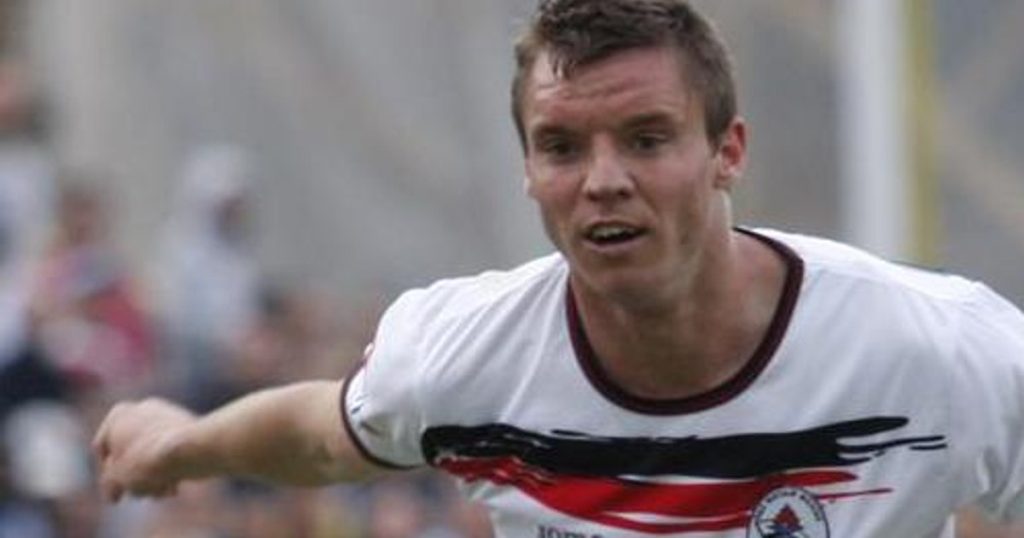 Face totul pentru bani. Un fost campion cu CFR Cluj urcă în ringul pe care o femeie a fost adusă legată cu lanțul