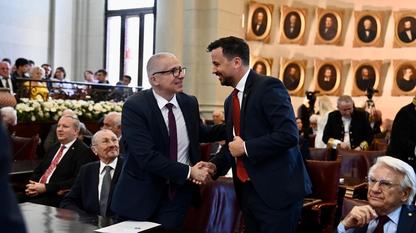 Marinescu, ministrul cu plagiat, discurs academicienilor. Pop: „Perioadă tulburată”