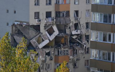 Locatarii protestează la șase luni după explozie: Vrem bunurile înapoi