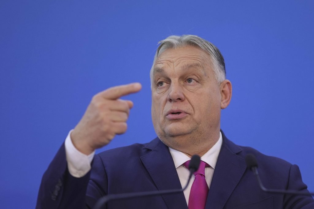 Premierul ungar Viktor Orban a declarat luni că nu știe cine ar fi putut amplasa explozibilii descoperiți în Serbia, în apropierea frontierei cu Ungaria, după ce autoritățile sârbe au negat că ar avea indicii despre cine se află în spatele acestei acțiuni