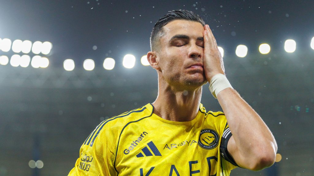 Cristiano Ronaldo a atins o etapă importantă în cariera sa în Liga Profesionistă a Arabiei Saudite, marcând jocul de vineri seară cu Al-Nassr împotriva echipei Al-Najma drept cea de-a sută de apariție pentru formația sa, în ciuda perioadei recente de recuperare