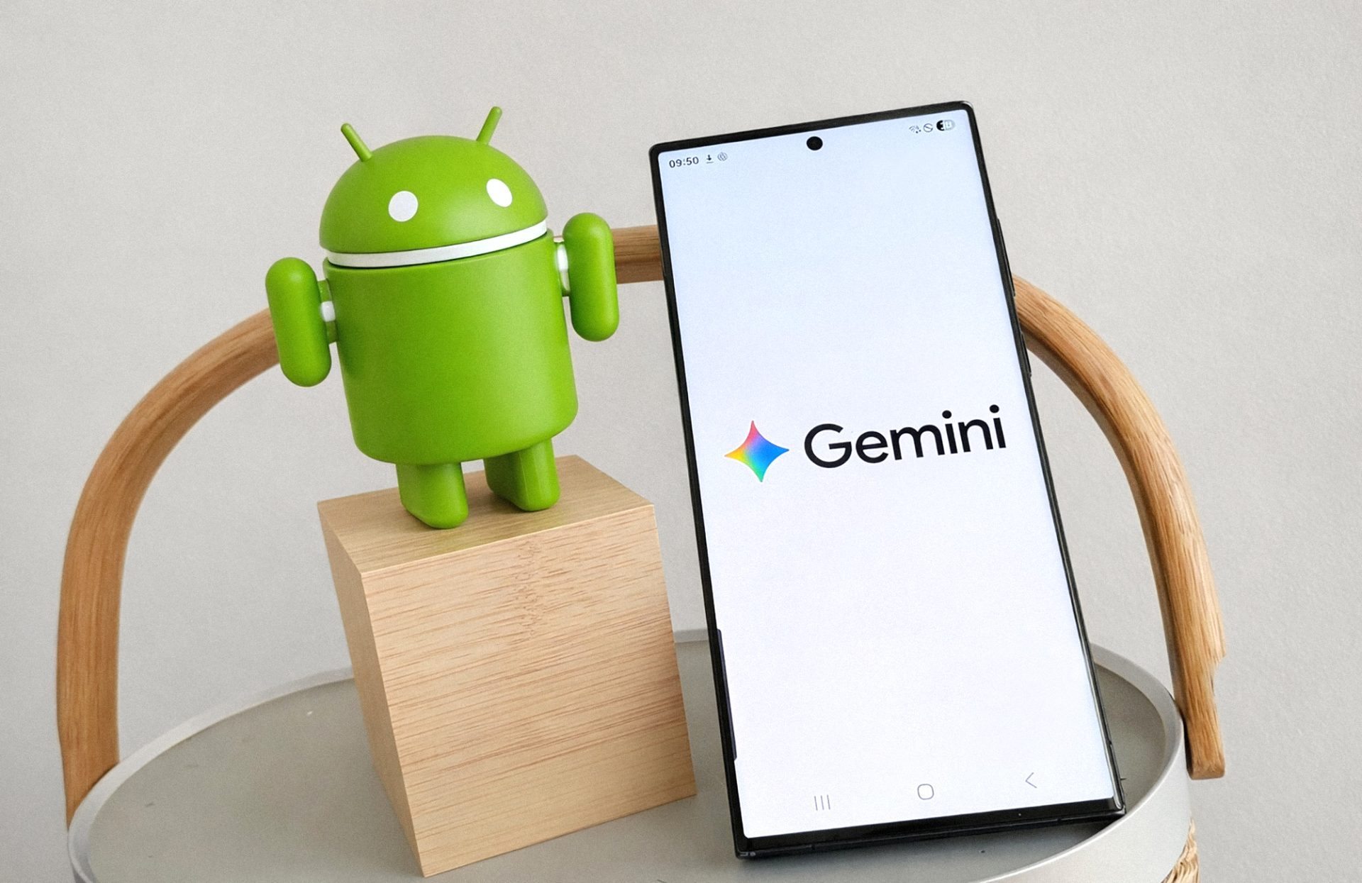 UI Google Gemini, un asistent digital popular, primește o serie de îmbunătățiri semnificative în design și funcționalitate, conform ultimelor informații apărute