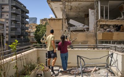 Houthi din Yemen revendică atacuri asupra Israelului, coordonate cu Iran și Hezbollah Houthi din Yemen susțin că au lansat un atac major asupra Israelului, într-un efort coordonat cu sprijinul Iranului și al grupului libanez Hezbollah