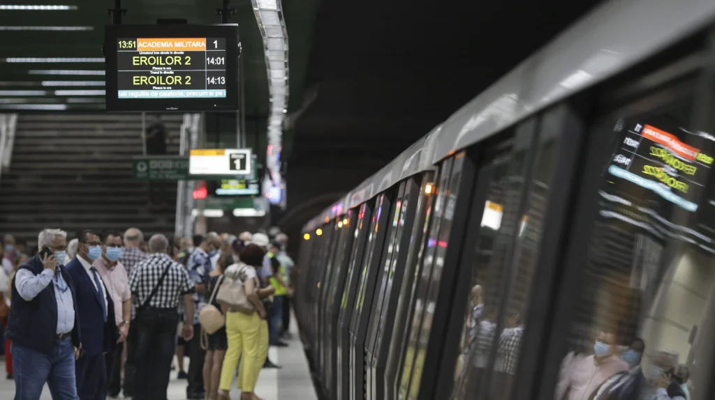 Metroul, din nou mai scump: O călătorie va costa 7 lei din 1 Mai