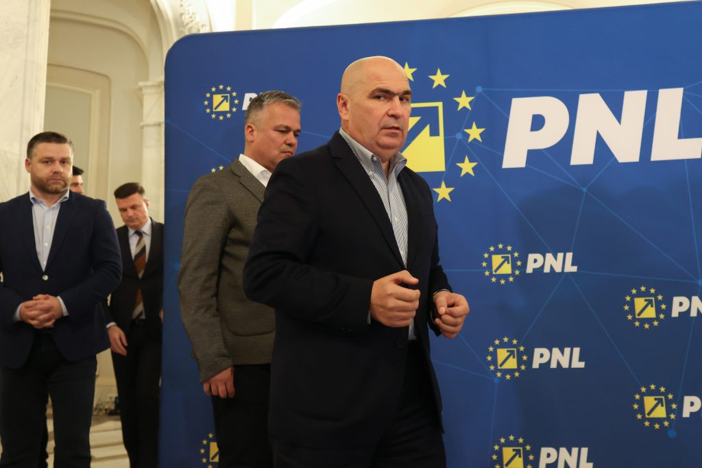 Bolojan, atac la PSD după vot: „Tehnică de fugă”. Dezvăluiri din PNL
