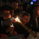 Începe slujba de Înviere la Patriarhie: Când primesc credincioșii Lumina Sfântă?