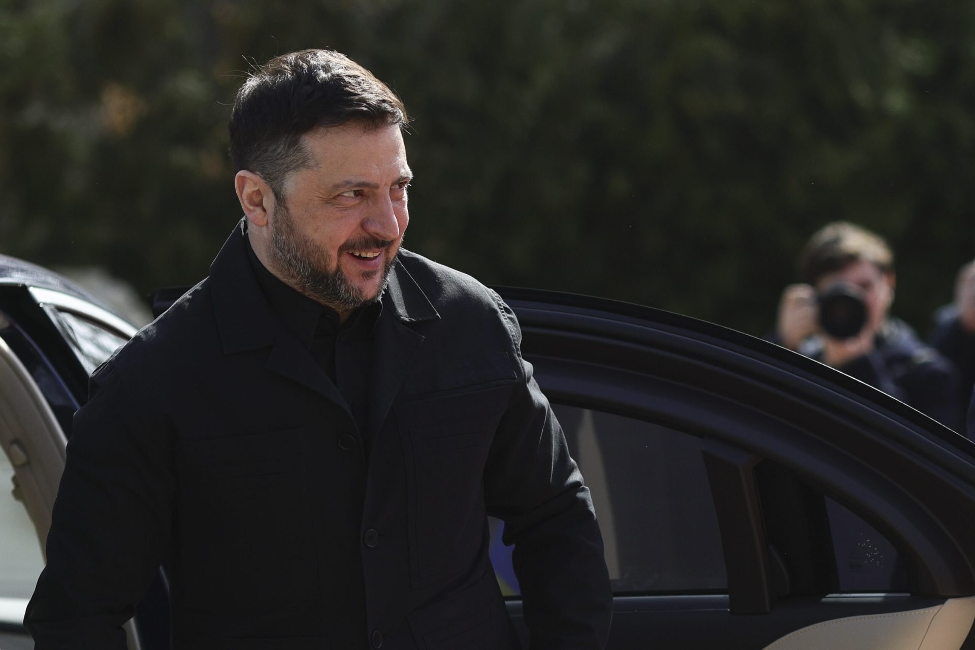 Președintele ucrainean Volodimir Zelenski a avut o întâlnire cu reprezentanți ai minorității maghiare din Transcarpatia, un gest cu o puternică încărcătură simbolică, în contextul alegerilor parlamentare din Ungaria