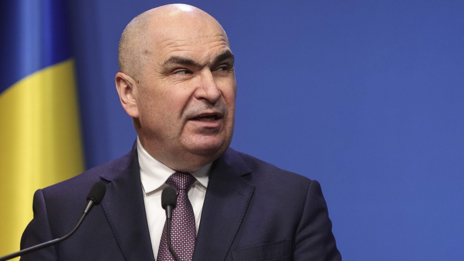 Bolojan, categoric: Nu demisionează! Românii au strâns din dinți, dar au știut de ce