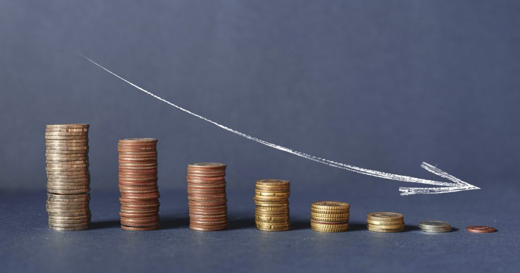 Deficitul bugetar al României, uriaș: 7,9% din PIB în 2025, record UE