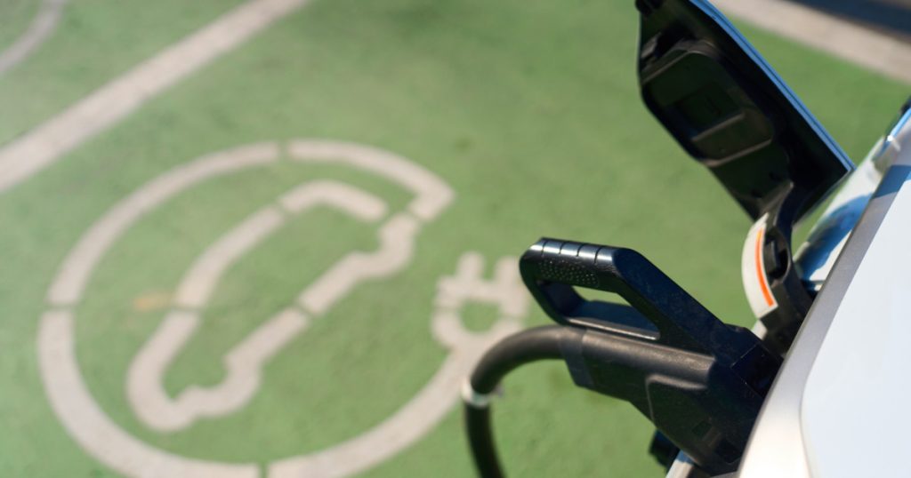 Ministrul Transporturilor A Semnat Contracte Pentru Vehicule Electrice cu Serviciile Secrete Ministrul Transporturilor, Ciprian Șerban, a anunțat joi semnarea a trei contracte de finanțare cu Serviciul Român de Informații (SRI), Serviciul de Telecomunicații Speciale (STS) și Serviciul de Protecție și Pază (SPP)
