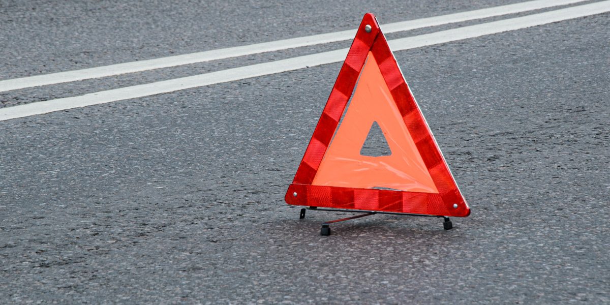 Accident GRAV în Timiș: o femeie a murit după ce două mașini au luat foc