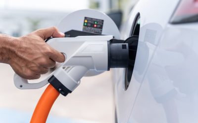 Mașinile electrice, explozie în UE: Ce schimbări majore se văd acum în România