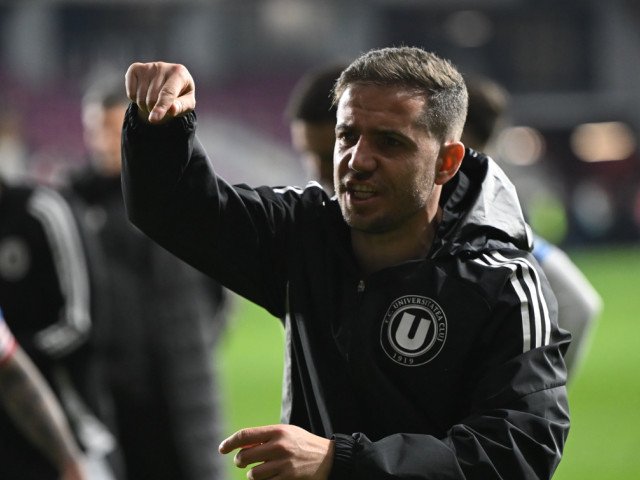 Alex Chipciu a făcut declarația serii după victoria obținută împotriva Rapid: „Însemna moarte pentru mine” Mijlocașul celor de la CFR Cluj, Alex Chipciu, a avut un moment de sinceritate intense după meciul câștigat împotriva Rapidului, o partidă care a pus capăt unei perioade dificile pentru jucător