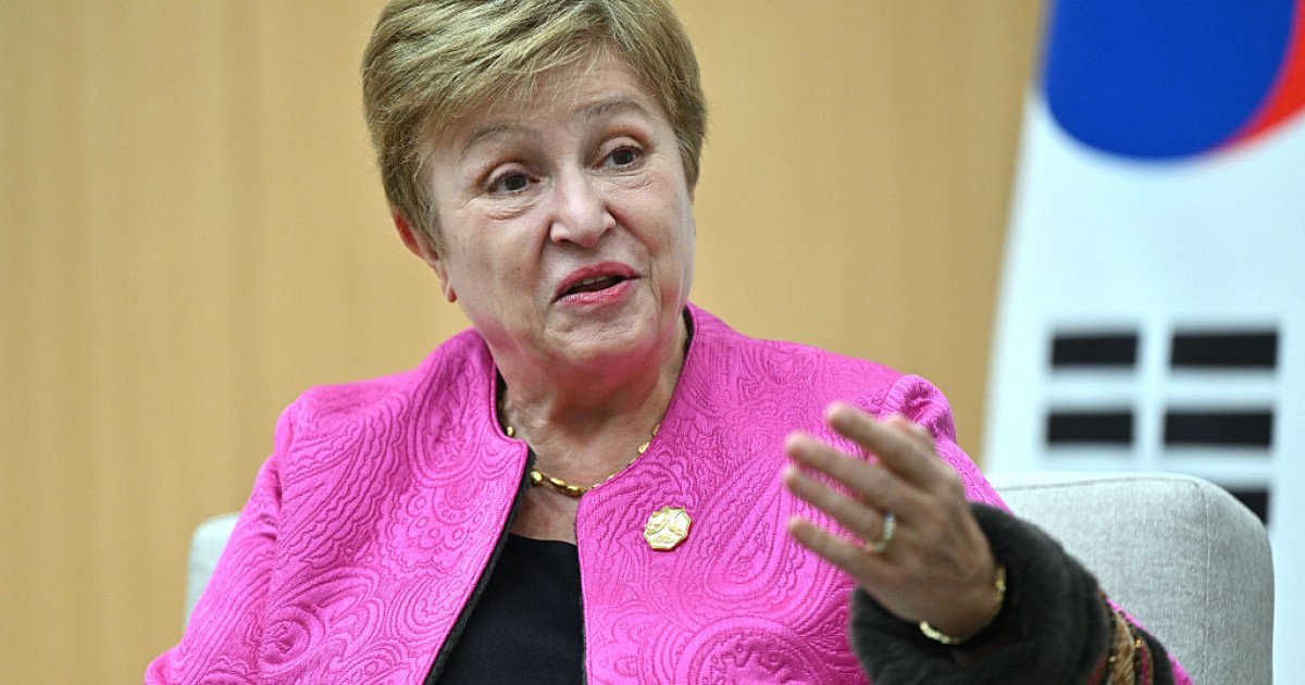 Economia mondială, sub presiune: FMI anticipează creșterea cererilor de sprijin financiar DIRECTOAREA generală a Fondului Monetar Internaţional (FMI), KRISTALINA GEORGIEVA, a anunțat joi că instituția se așteaptă la o creștere semnificativă a cererilor de sprijin financiar pe termen scurt