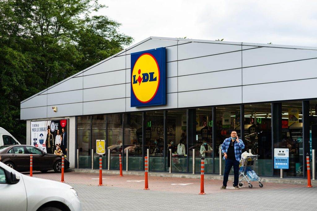 Programul magazinelor Lidl de Paște 2026. Când sunt deschise magazinele Lidl în perioada sărbătorilor