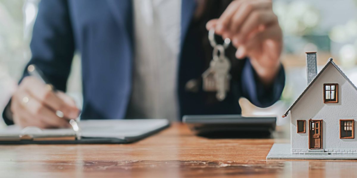 La-ce-sa-fii-atent-cand-cumperi-un-apartament-vechi-sau-nou.jpg - StiriAlese