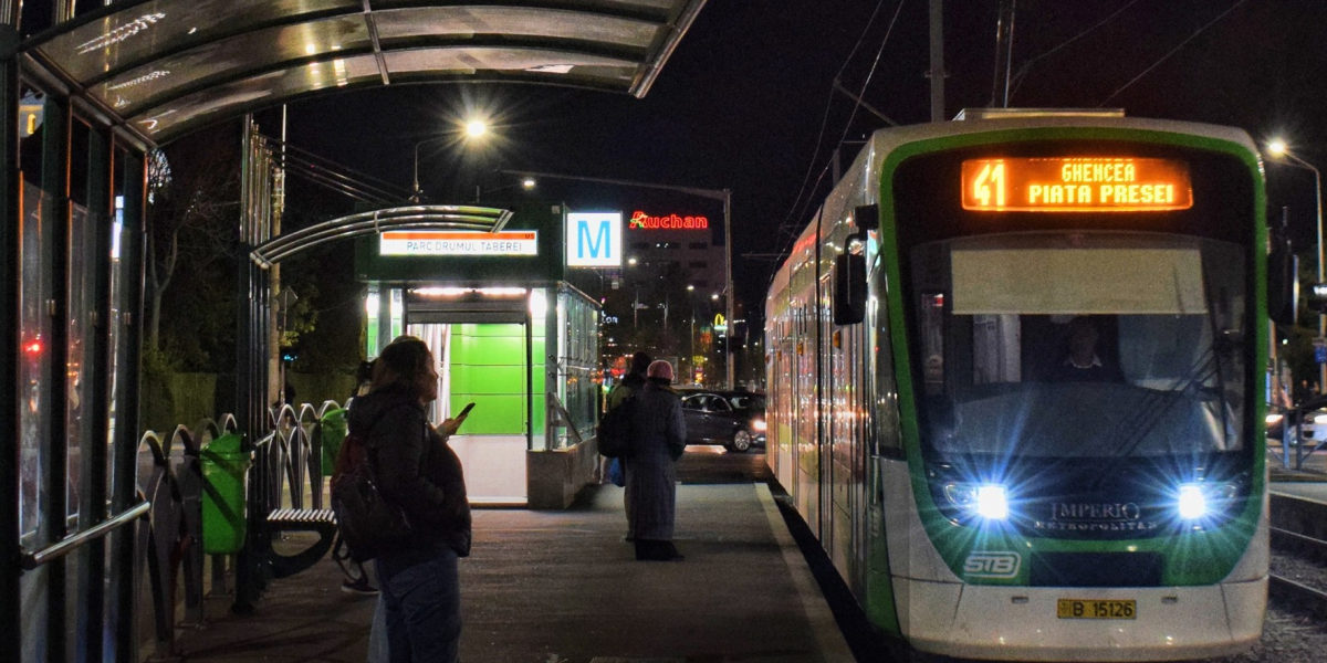 STB: 25 de linii de noapte în București de Paște