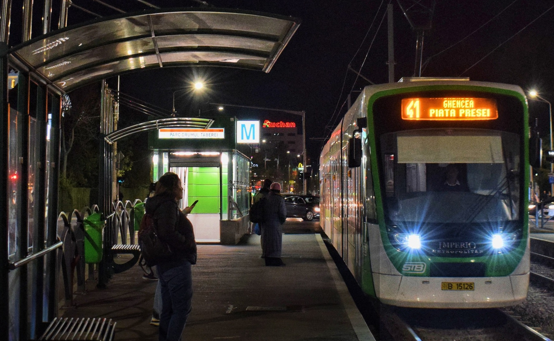 STB: 25 de linii de noapte în București de Paște