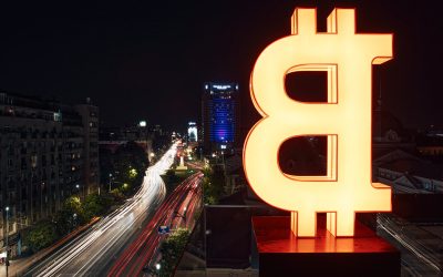 Bitcoin, la maximul din februarie: 78.400 dolari pe fondul riscului și tensiunilor din Ormuz