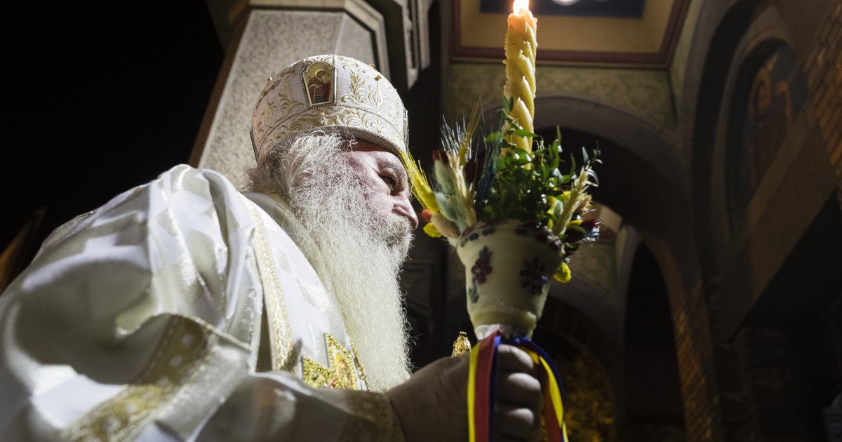 Lumina Sfântă: Ce semnificație are și ce faci dacă se stinge acasă