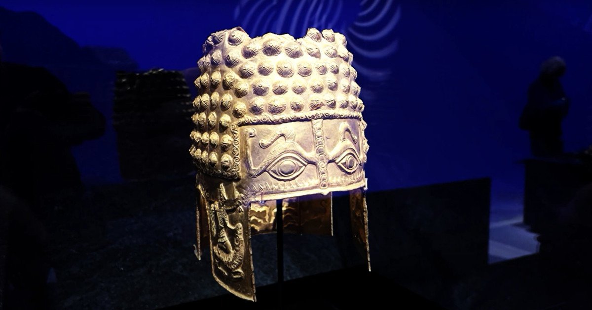 România va returna suma de aproape 6 milioane de euro, primită drept despăgubire pentru furtul coifului de la Coțofenești și al brățărilor dacice, după ce autoritățile olandeze au recunoscut public recuperarea tezaurului furat în luna aprilie