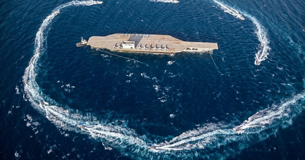 Focuri de armă în Ormuz, ziua 50 de război: Vase întoarse din drum