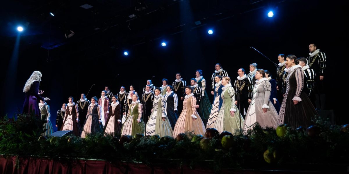 Madrigal-Christmas.jpg - StiriAlese