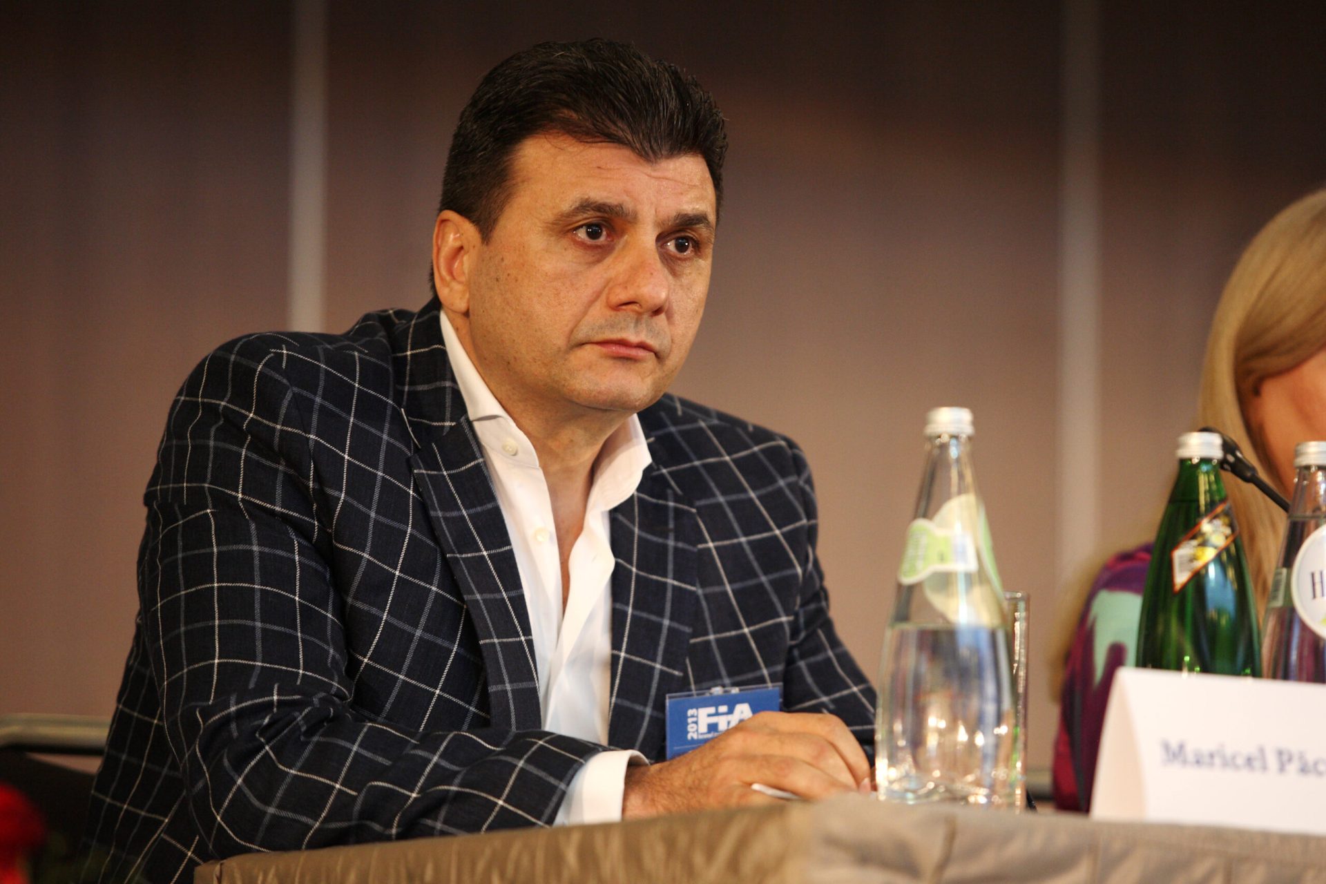 ANAF intensifică controlul pentru un grup de societăți din domeniul mass-media Direcția Antifraudă din cadrul Agenției Naționale de Administrare Fiscală (ANAF) a anunțat recent că va intensifica măsurile legale pentru controlul și recuperarea obligațiilor fiscale aferente unui grup de societăți controlate de proprietarul și administratorul unui post de televiziune