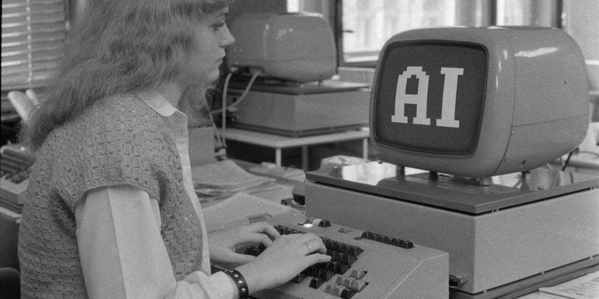 Multinaționalele înlocuiesc șefii cu inteligență artificială în proces continuu