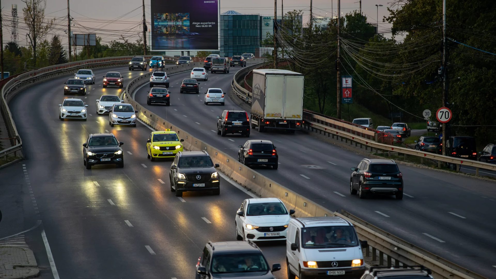 Taxe obligatorii pentru înmatricularea fiecărui vehicul nou