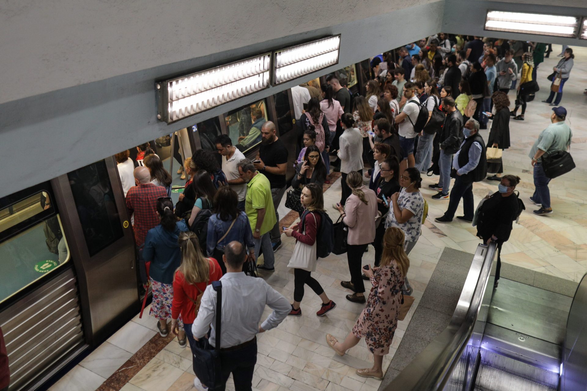 Bucureștenii, revoltați de scumpirea metroului: Peste 11.000 de semnături