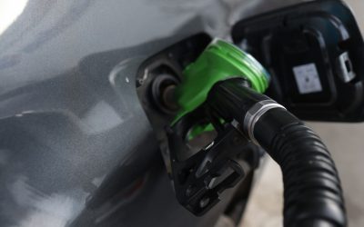 Benzina sub 8 lei: Vestе bunӑ pentru șoferi după două luni de scumpiri