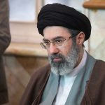 Ayatollahul Mojtaba Khamenei, desfigurat, se reface, dar e lucid