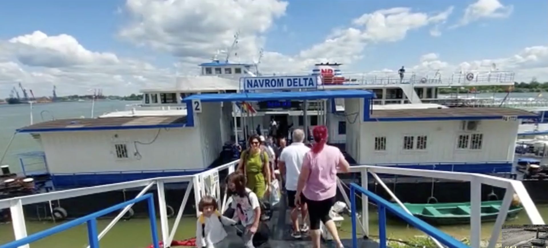 Societatea Navrom SA din Galați anunță modificări importante asupra transportului cu bacul între satul IC Brătianu din județul Tulcea și municipiul Galați, începând cu săptămâna viitoare