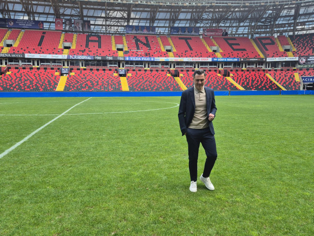 Rădoi, la stadionul lui Gaziantep: Ce se întâmplă cu fostul selecționer