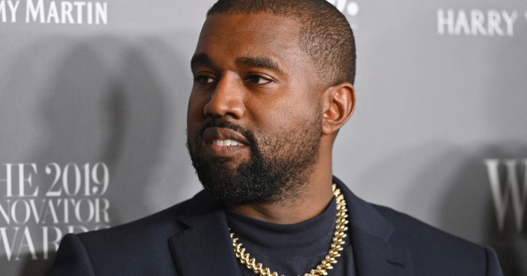 Kanye West, lovit de anulări: Concertul din Polonia, anulat din motive clare