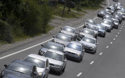 Aglomerație pe Valea Prahovei: Cozi infernale și pe autostrăzile spre București