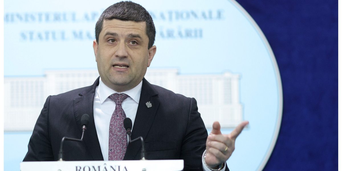 Miruță, ultimatum pentru PSD: Nu ne mai așezăm la masă dacă Guvernul cade