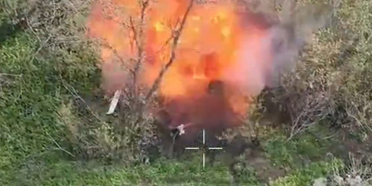 Rușii atacă cu drone, în ciuda armistițiului. Eșecul evacuării ucrainene