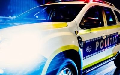 Paște cu scandal în Prahova: Polițiști amenințați cu sabia, autospecială avariată