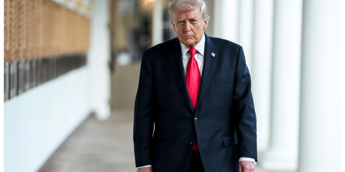 Trump, pus în fața unei dileme: Război sau negocieri? Analiștii prevăd