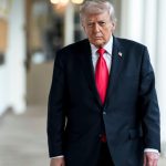 Trump, pus în fața unei dileme: Război sau negocieri? Analiștii prevăd