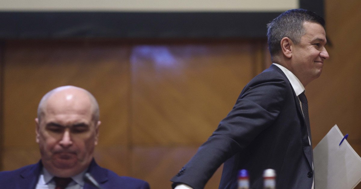 PSD pregătește schimbări majore în guvernare, după o serie de consultări tumultuoase în teritoriu Sorin Grindeanu anunță că, după primele consultări cu liderii PSD din țară, intenția partidelor este clară: guvernarea actuală nu va mai rămâne neschimbată după data de 20 aprilie