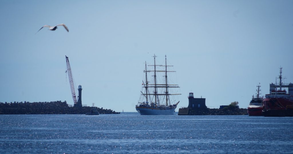 Mircea pleacă la drum: Nava-școală românească, spre New York, din Constanța