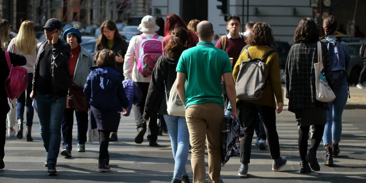 Codul Muncii 2026: Românii, liberi de Paște. Obligații majore pentru angajatori