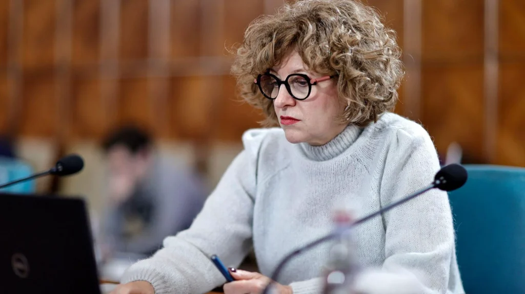 Guvernul anunță restructurări masive la stat: Oana Gheorghiu vorbește de datorii