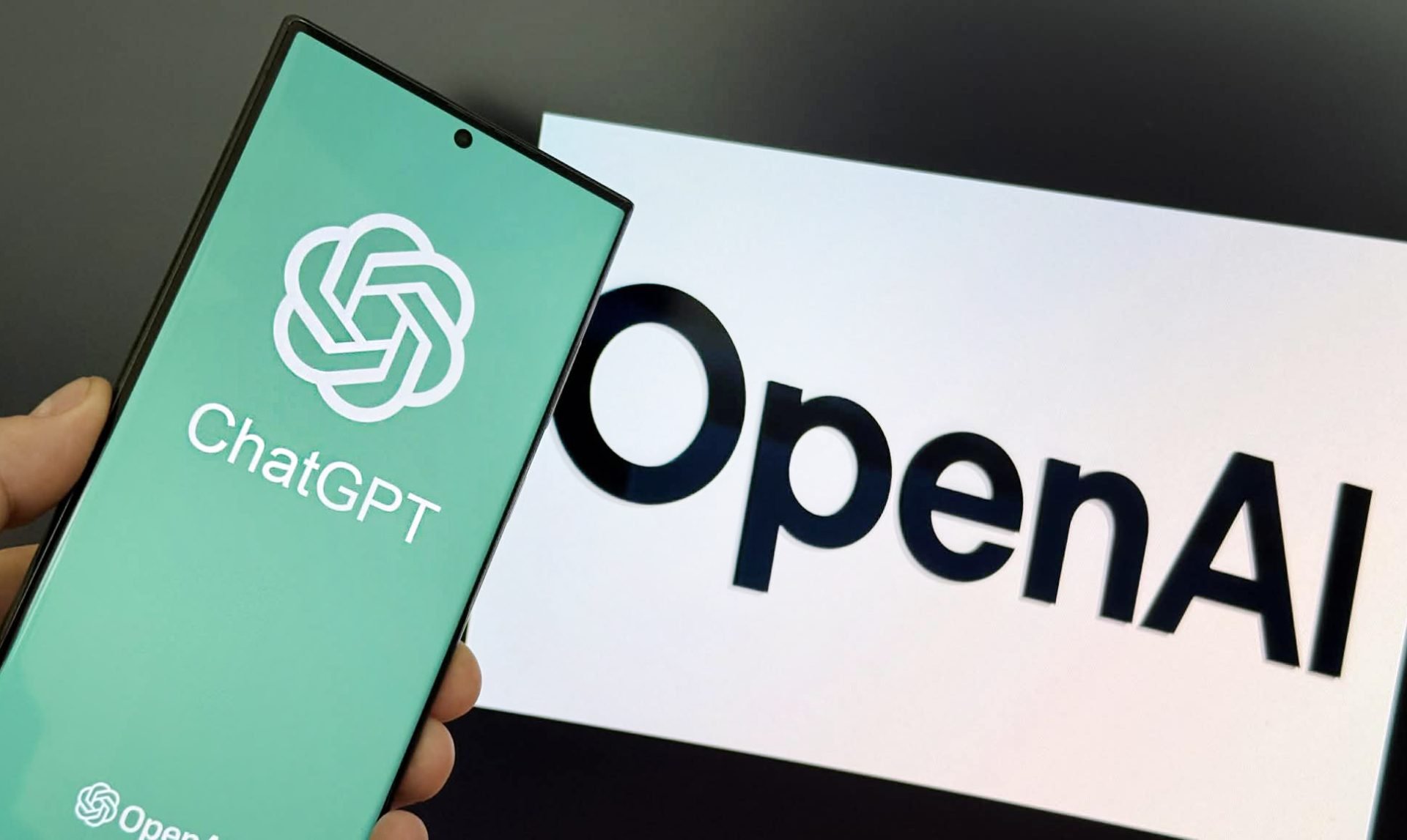 De ce chatbotul OpenAI domină continuu piața AI