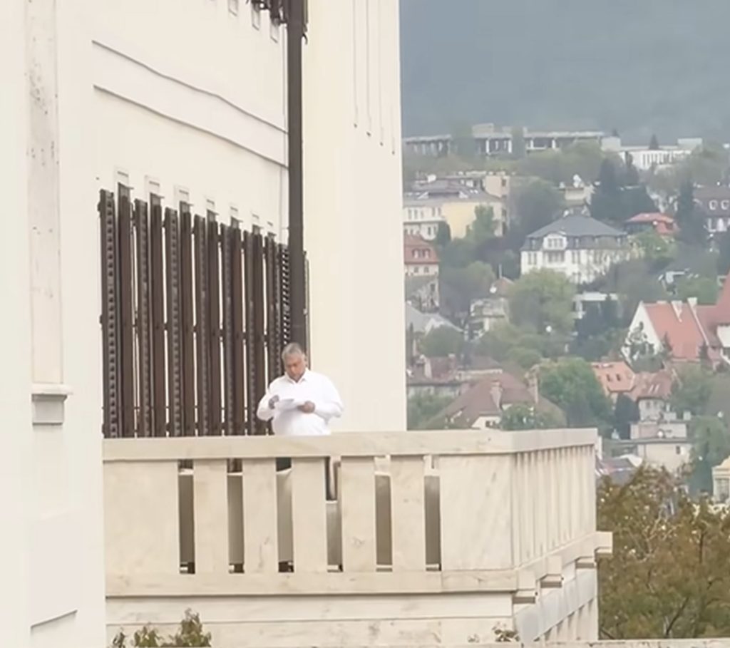 Orban, filmat pe balcon de Peter Magyar: Moment-șoc în Ungaria