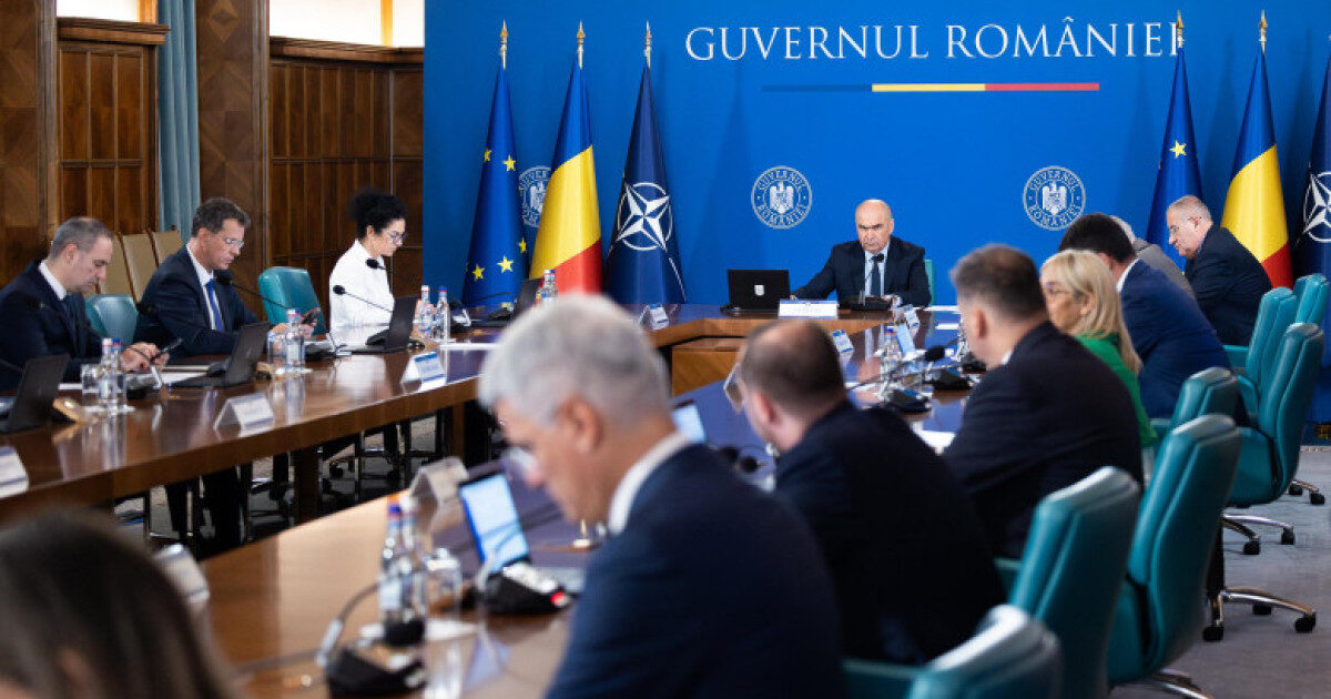 Bolojan, optimist: Guvernul va reduce costurile cu mai puțini miniștri